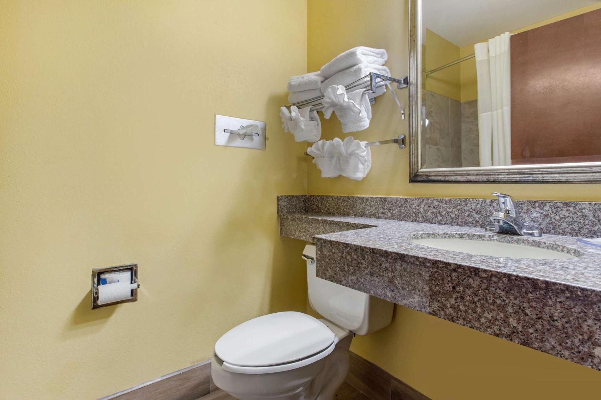 Quality Inn וויליאמסטון מראה חיצוני תמונה